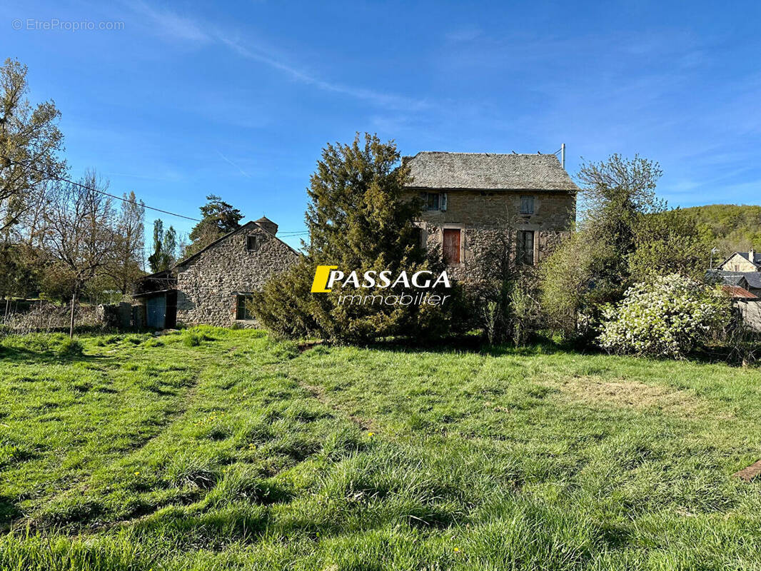 Maison à SEVERAC-LE-CHATEAU