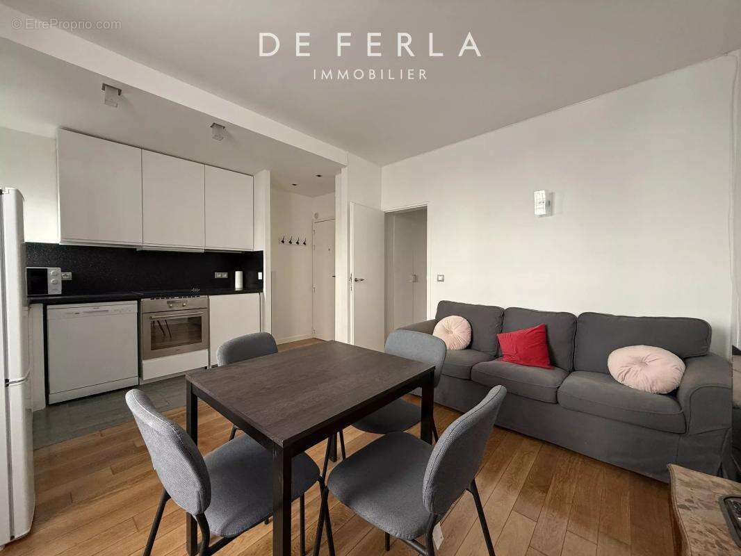 Appartement à PARIS-15E