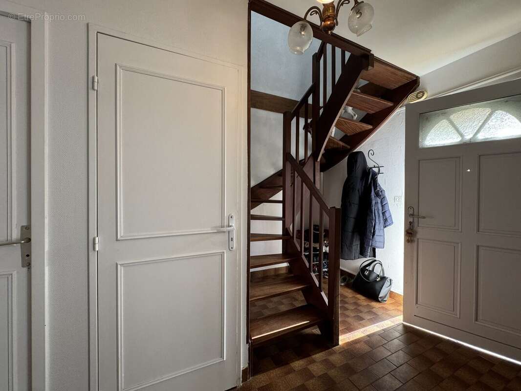 Maison à VAL-DE-REUIL