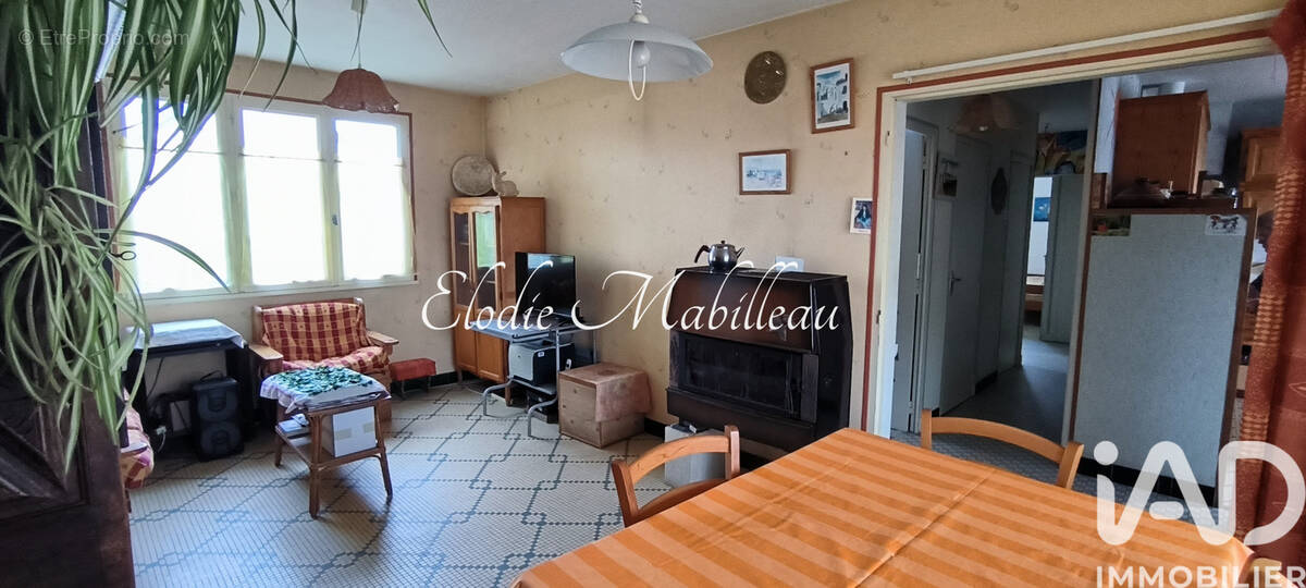 Photo 1 - Maison à SAINT-LAMBERT-LA-POTHERIE