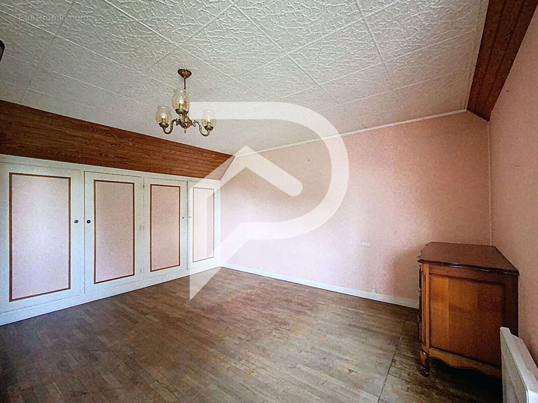 Maison à LE MESNIL-THOMAS