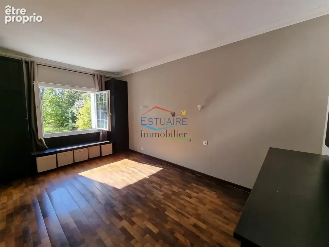 Maison 144 m² à Saint-Etienne-De-Montluc  - photo 7