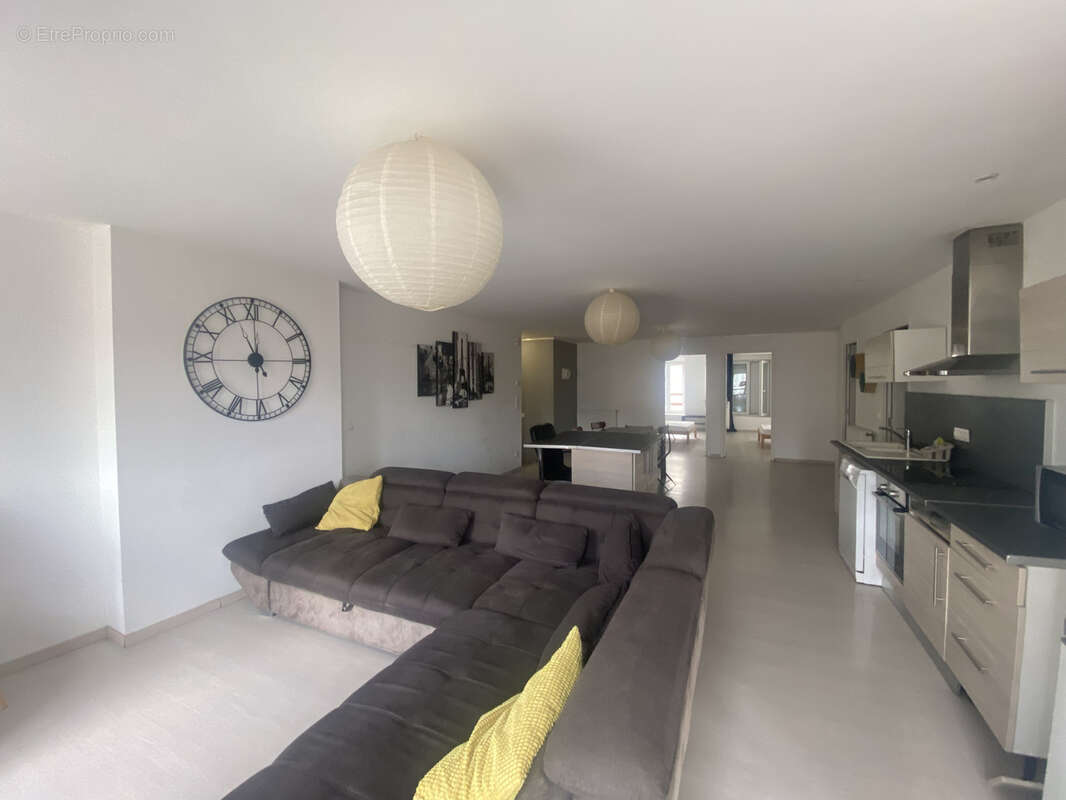 Appartement à SAINT-ETIENNE