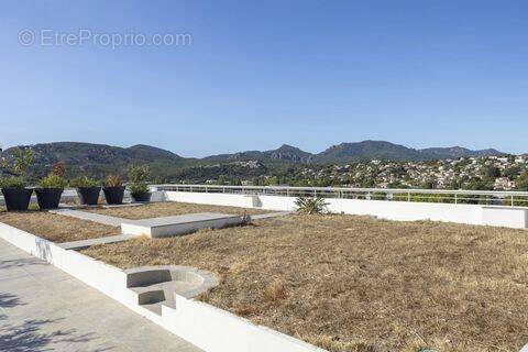 Appartement à MANDELIEU-LA-NAPOULE
