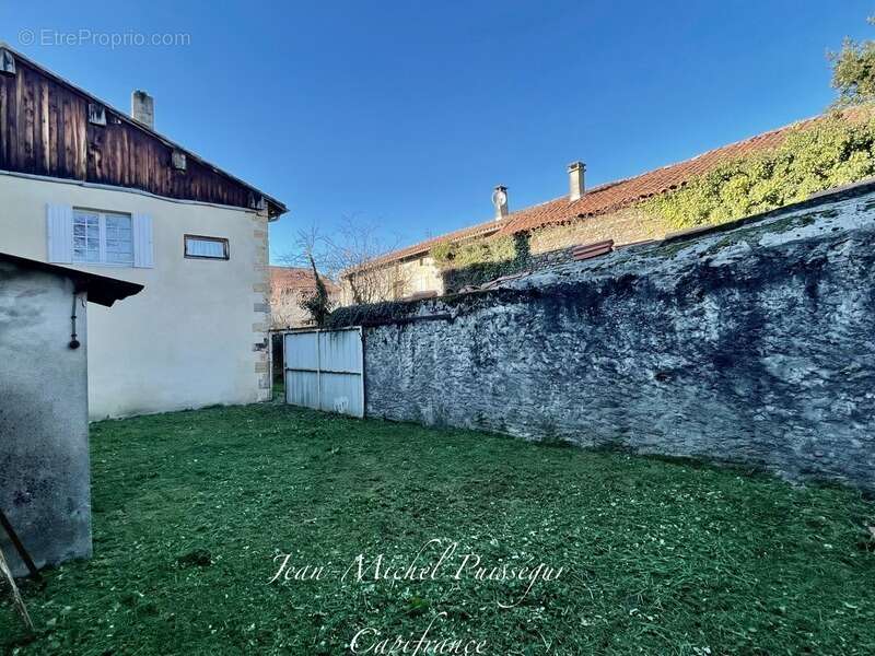 Maison à LABARTHE-INARD