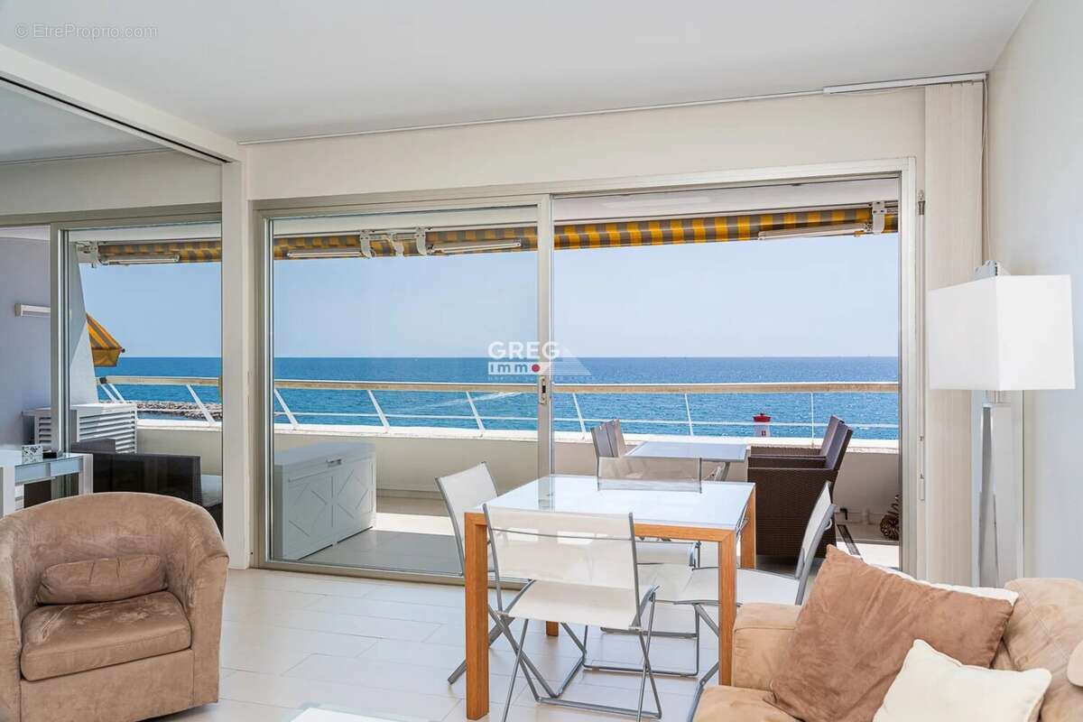 Pieds dans l'eau! Appartement 3 pièces à Villeneuve-Loubet p - photo 8