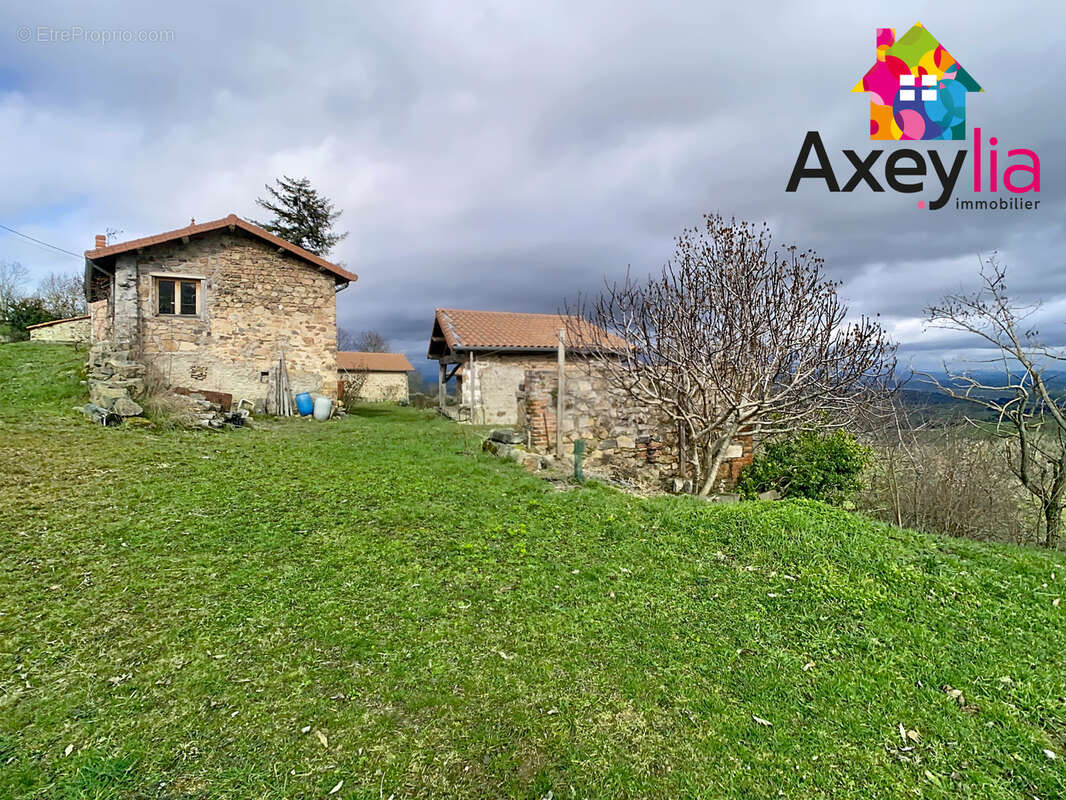 Maison à SAINT-JEAN-SAINT-MAURICE-SUR-LOIRE
