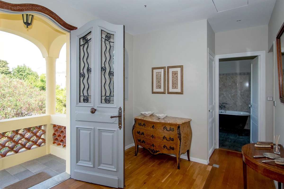 Maison à CAGNES-SUR-MER