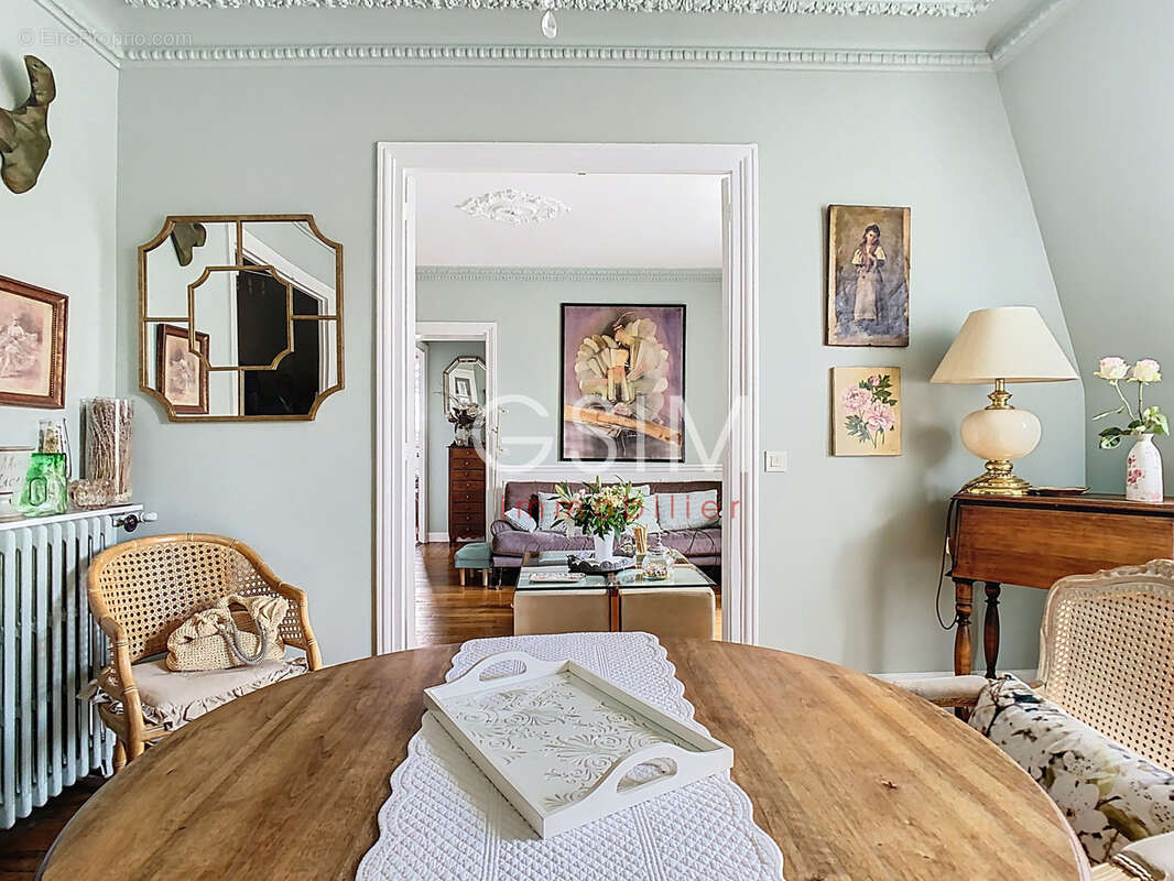 Appartement à GARCHES