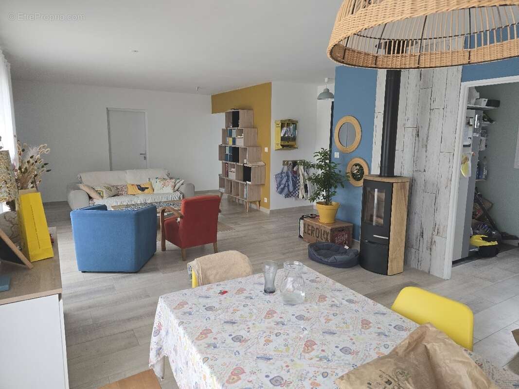 Maison à AIXE-SUR-VIENNE