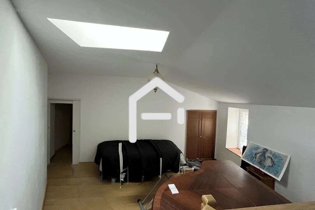 Maison à MOUTIERS-LES-MAUXFAITS