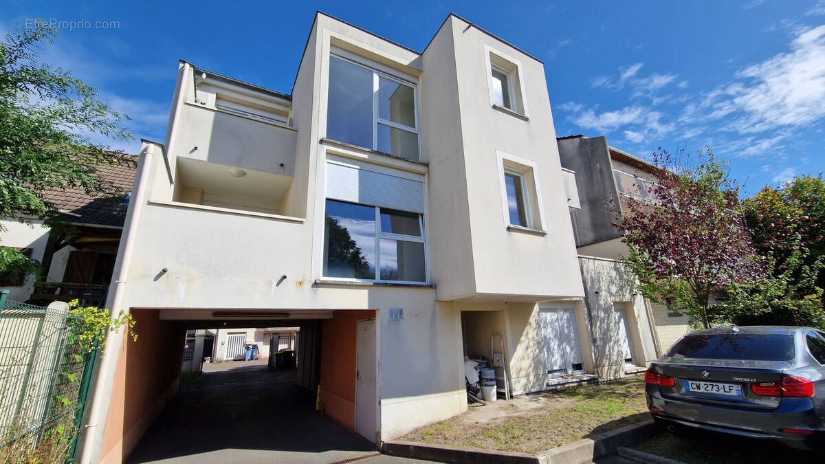 Appartement à TREMBLAY-EN-FRANCE