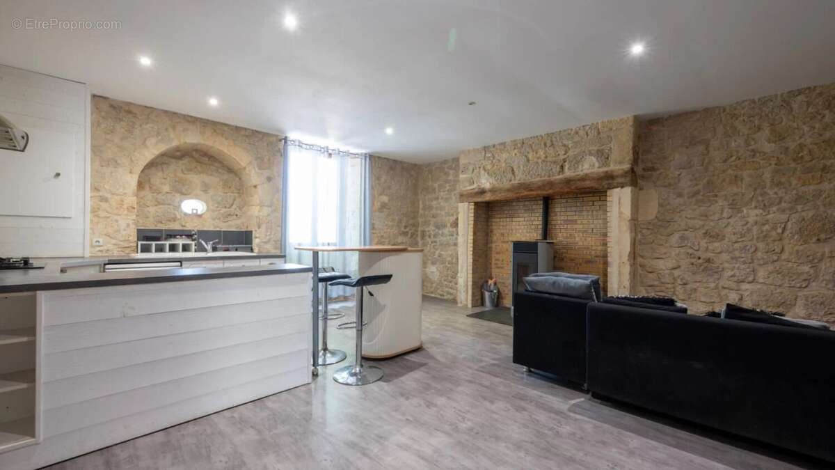 Secteur Gourdon - Bel ensemble immobilier en pierre sur 4ha2 ave - photo 18