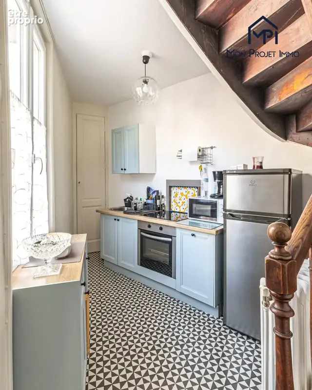 Maison 50 m² à Laval  - photo 4