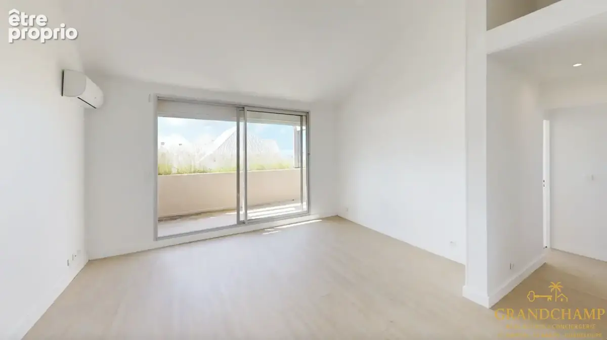 Photo Appartement à Saint-Martin au prix de 249 000€