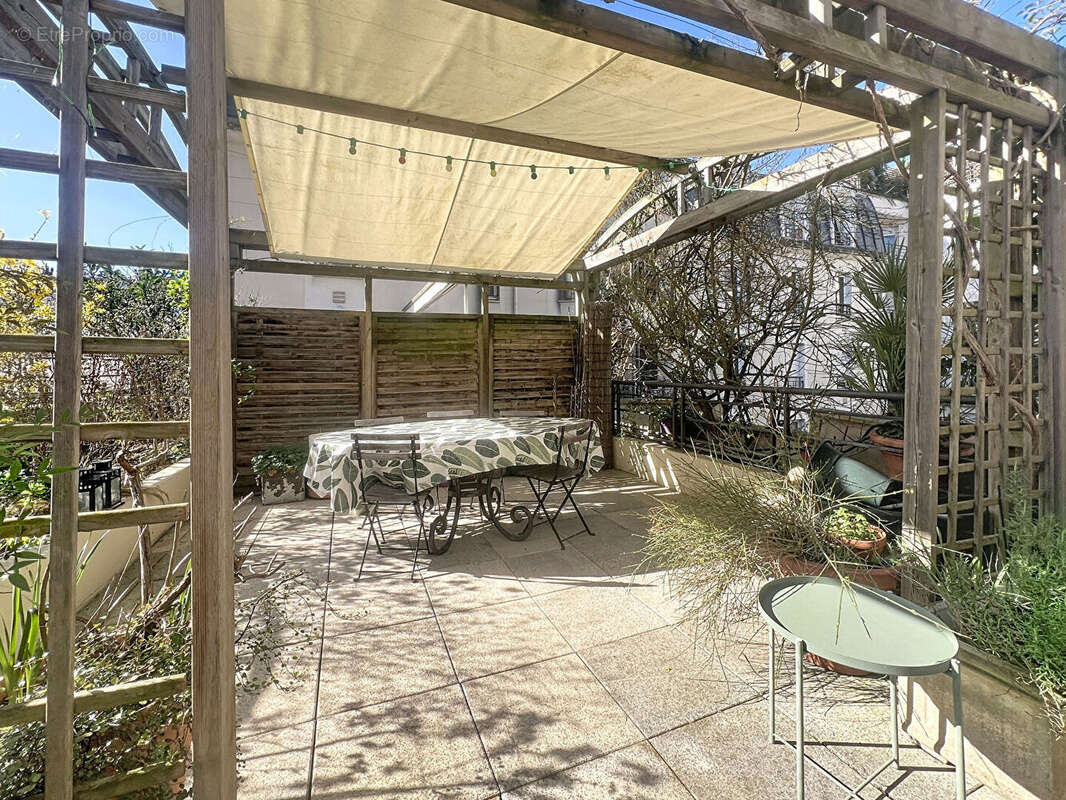 Appartement à SURESNES