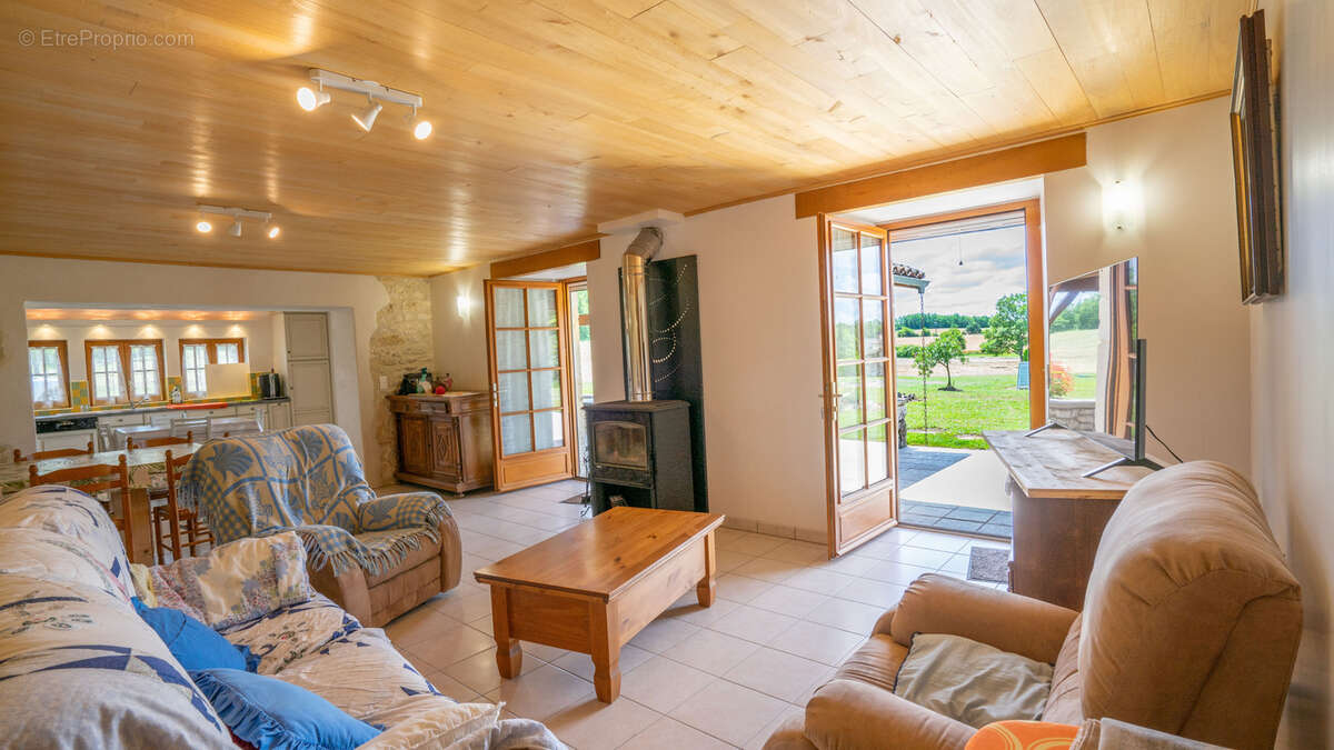 Maison à BAGAT-EN-QUERCY