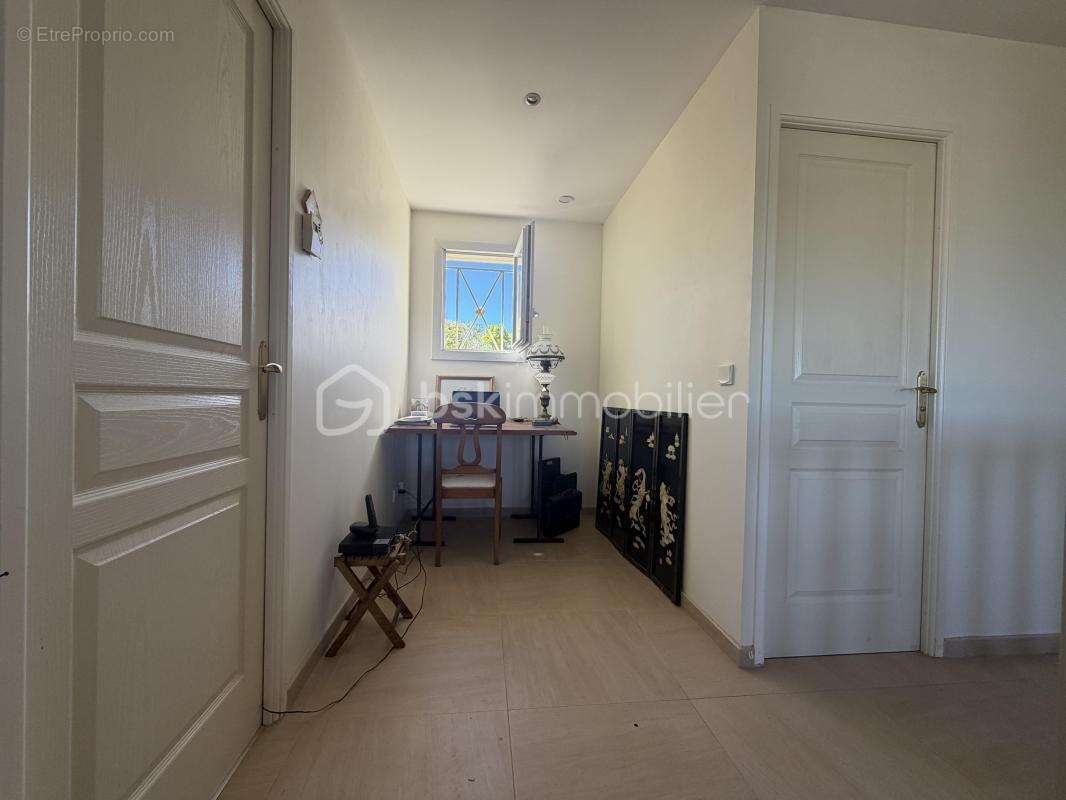 Maison à MAGNY-LE-HONGRE