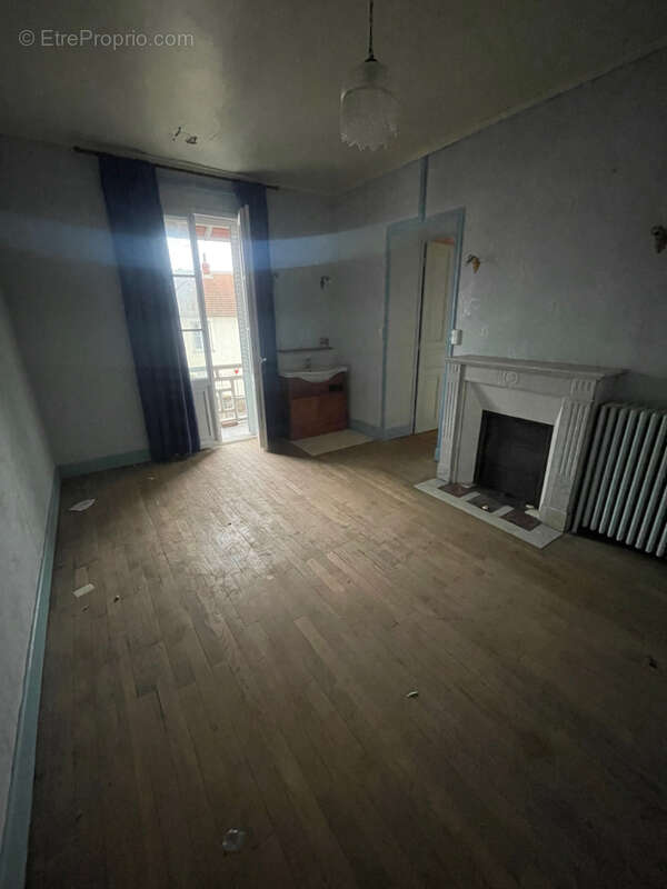 Maison à SAINTE-SAVINE