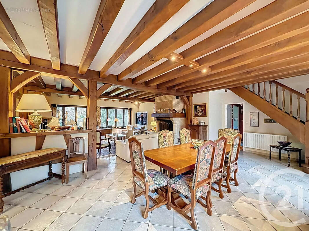 Maison à MENESTREAU-EN-VILLETTE