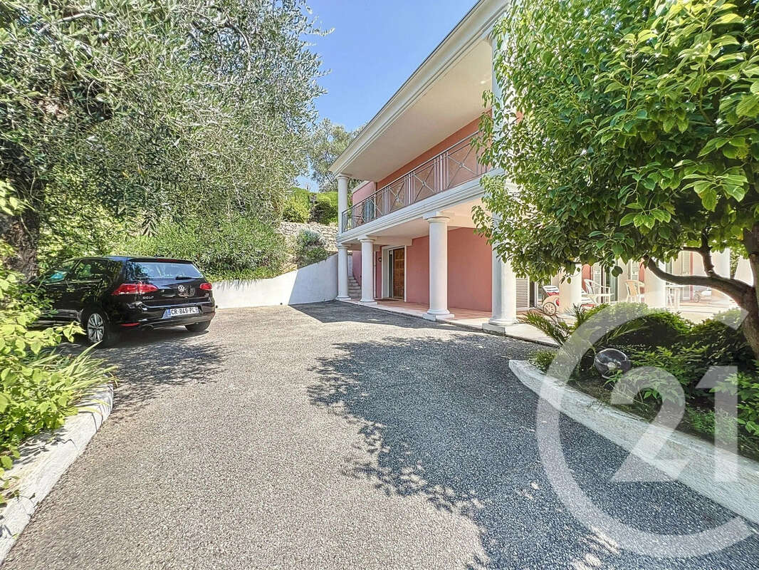 Maison à MOUGINS