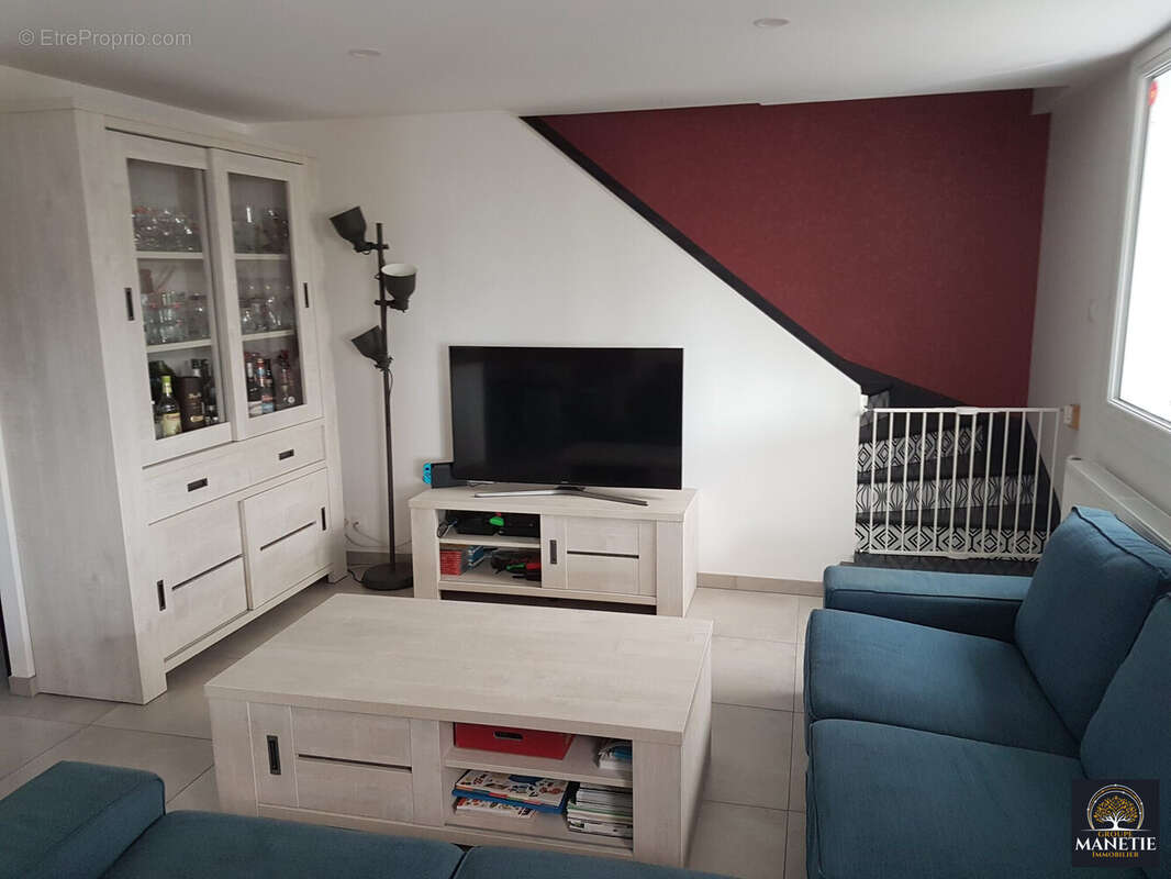 Maison à CROISILLES