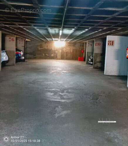 Appartement à CHARENTON-LE-PONT