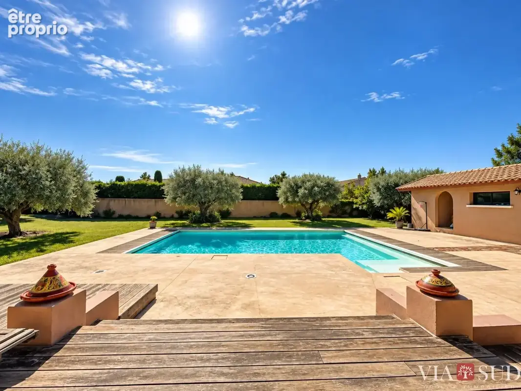 Lignan-sur-Orb  232 m² de lumière, une piscine 12 x 8 et près de 3 000 m² de parc - photo 8
