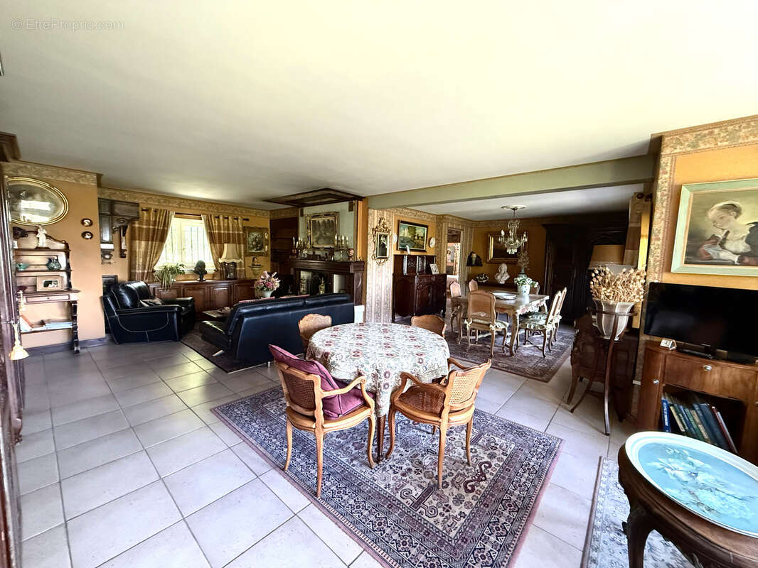 Maison à VILLENEUVE-SUR-BELLOT