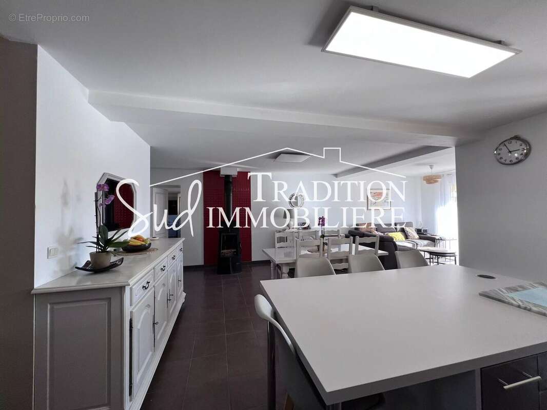 Maison à MAUSSANE-LES-ALPILLES