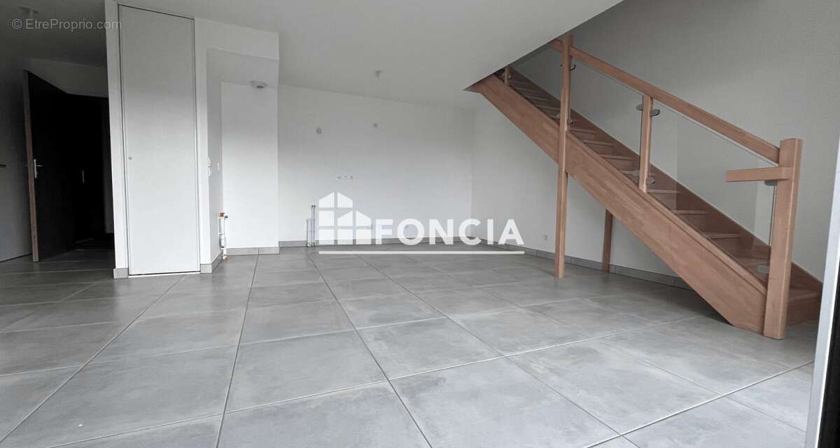 Appartement à CHAPEIRY