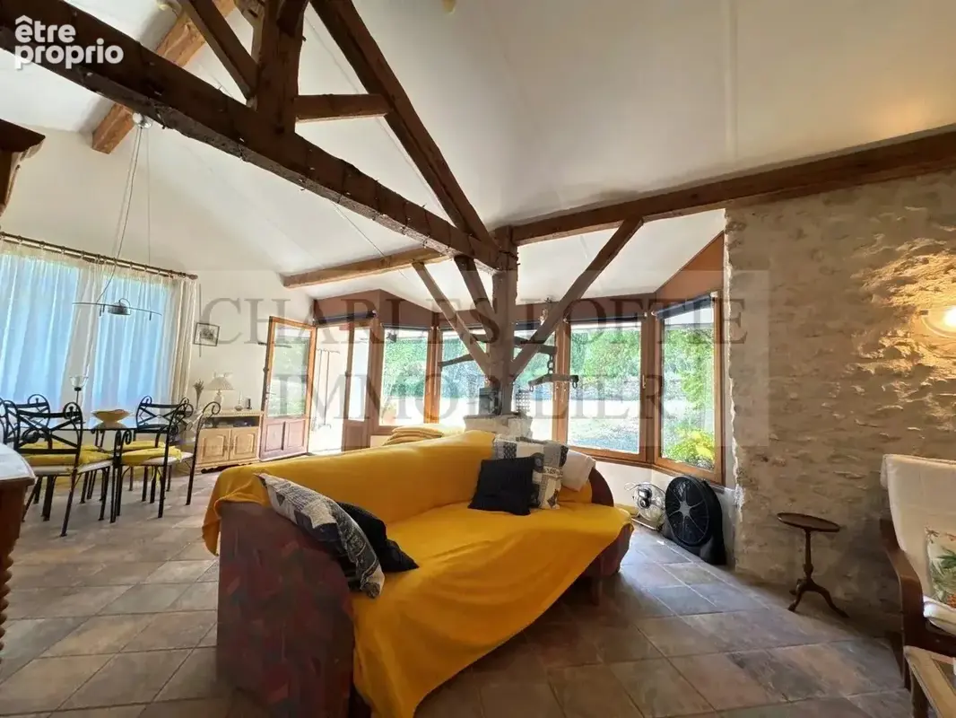Propriété de caractère avec manoir, maison d’amis, piscine intérieure et 9,8 hectares de terrain, proche Puy-l’Evêque. - photo 24