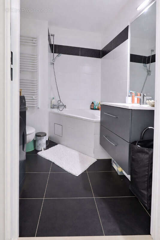 Appartement à COLOMBES