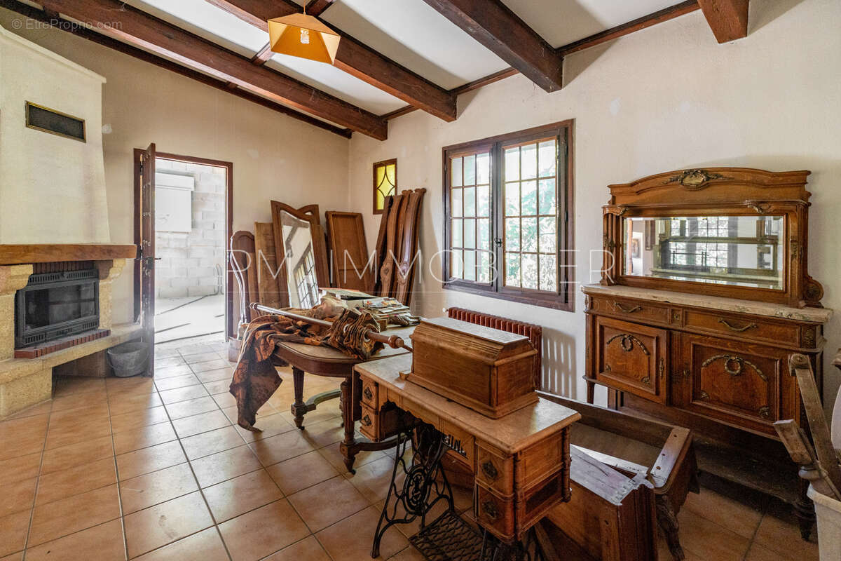 Maison à SAINT-MAXIMIN-LA-SAINTE-BAUME