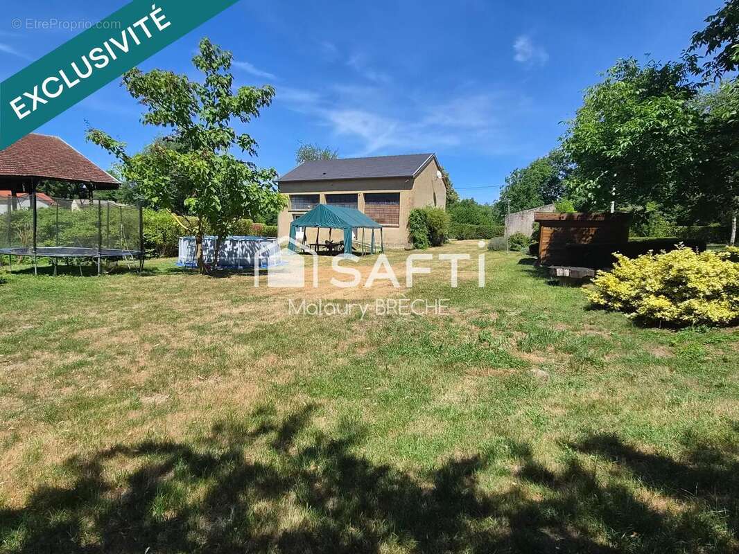 Maison 280 m² à Foucaucourt-Sur-Thabas  - photo 7