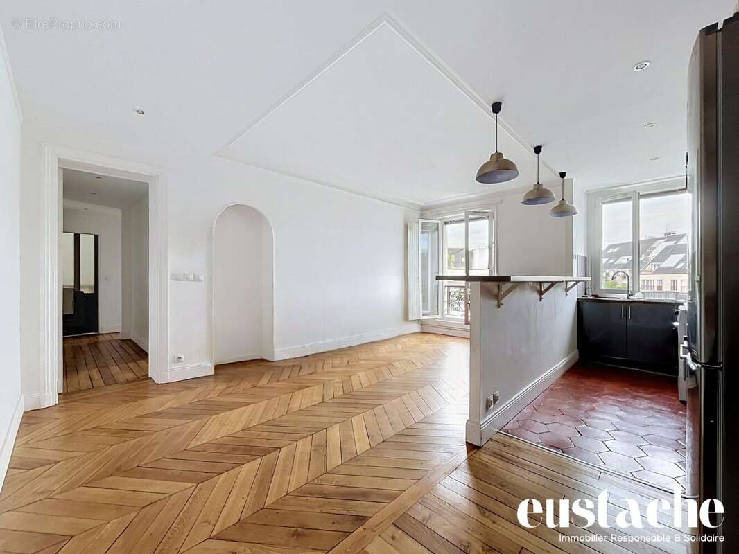 Appartement à PARIS-11E