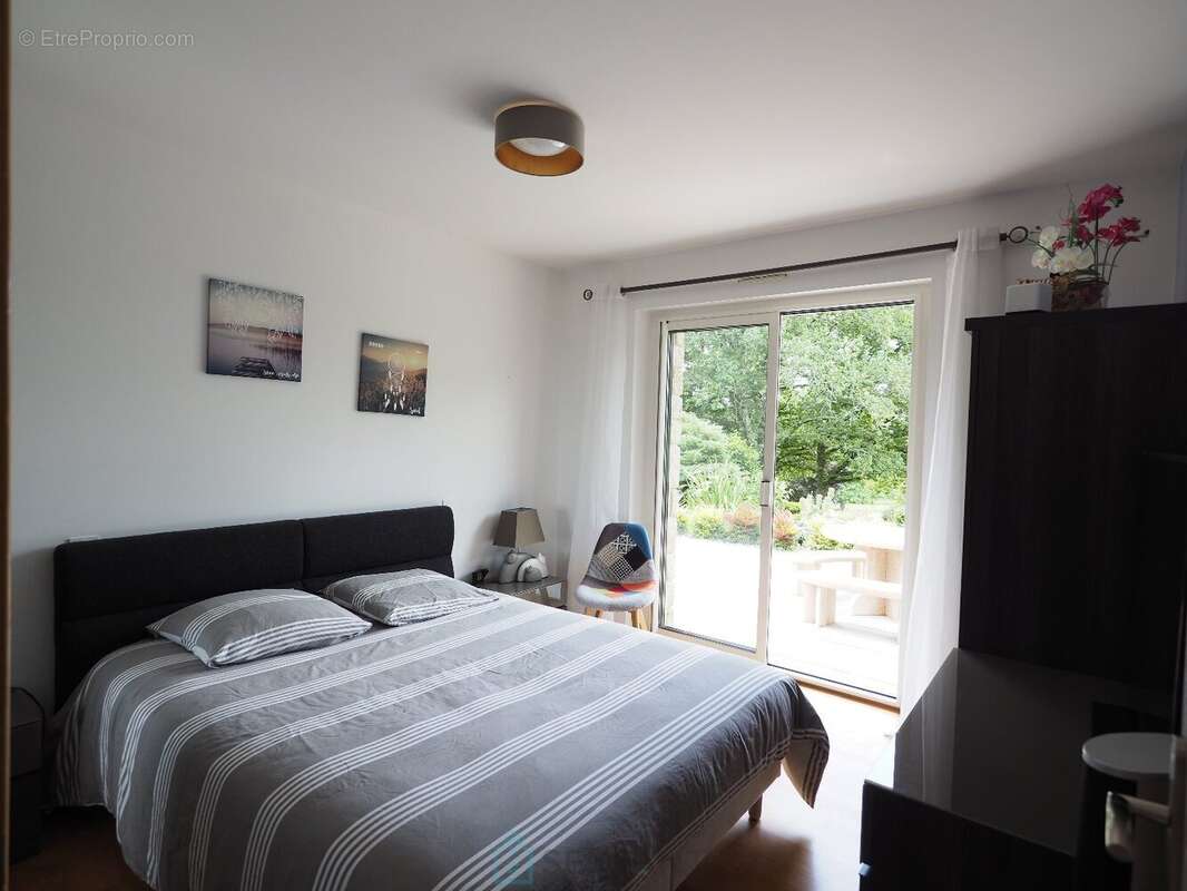 Très belle contemporaine sur 19 000 m² de parc paysager avec dépendance et paddock - photo 12