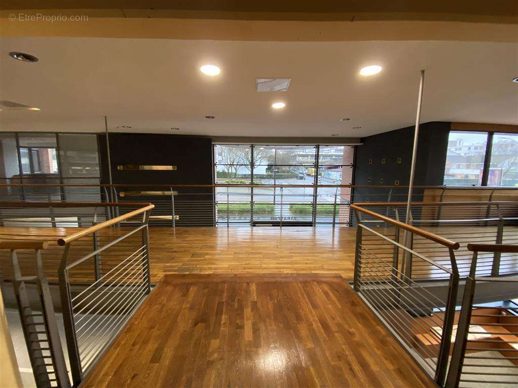 Commerce à IVRY-SUR-SEINE