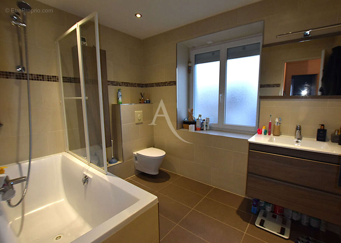 Maison à COMBS-LA-VILLE