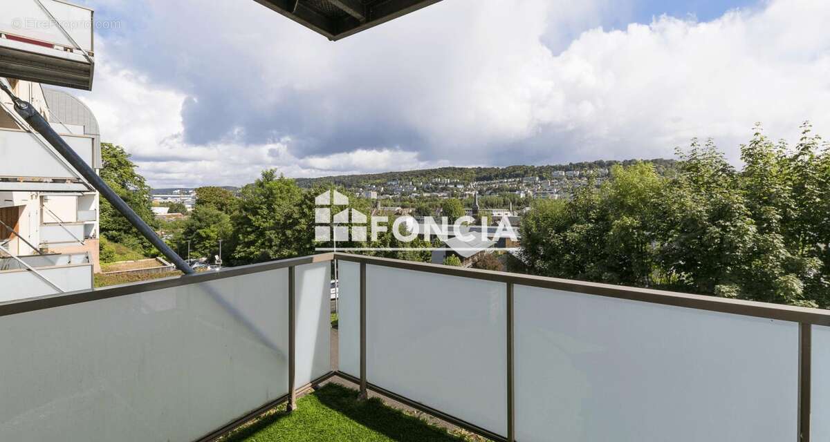 Appartement à CANTELEU