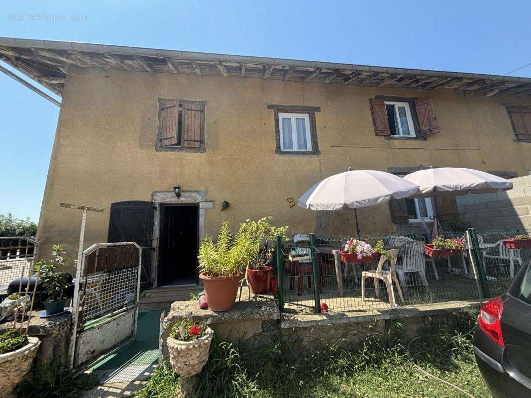 Maison à SAINT-CYR-SUR-MENTHON