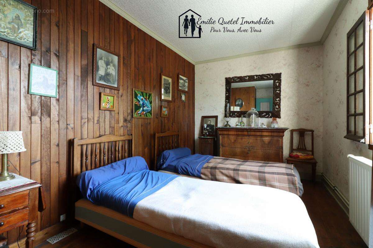 Maison à LA HARENGERE