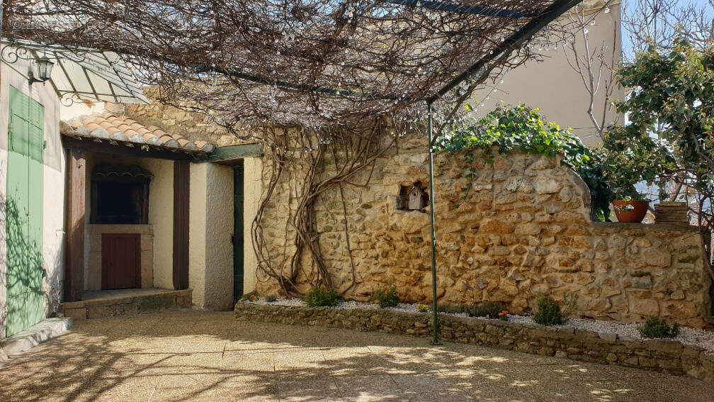 Maison à EYGUIERES