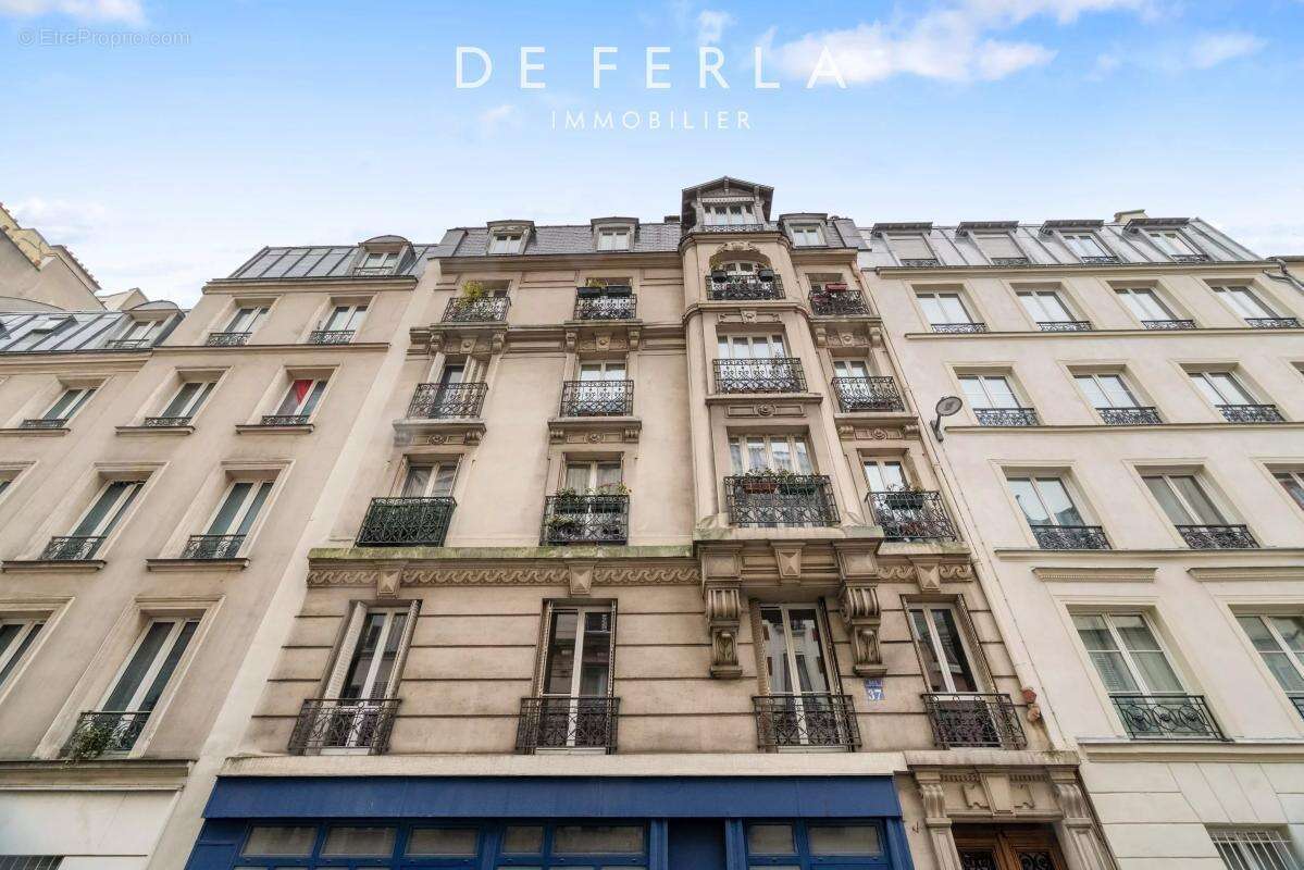 Appartement à PARIS-14E