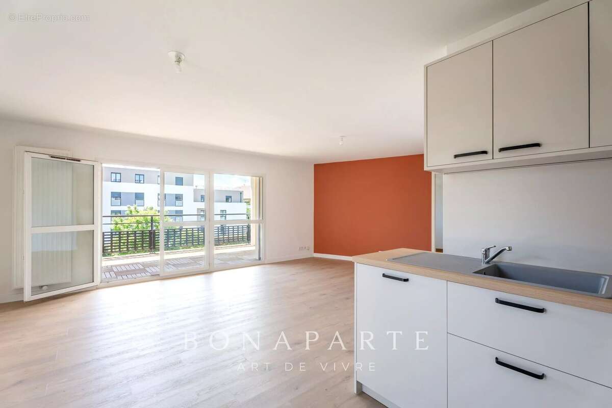 Appartement à FERNEY-VOLTAIRE
