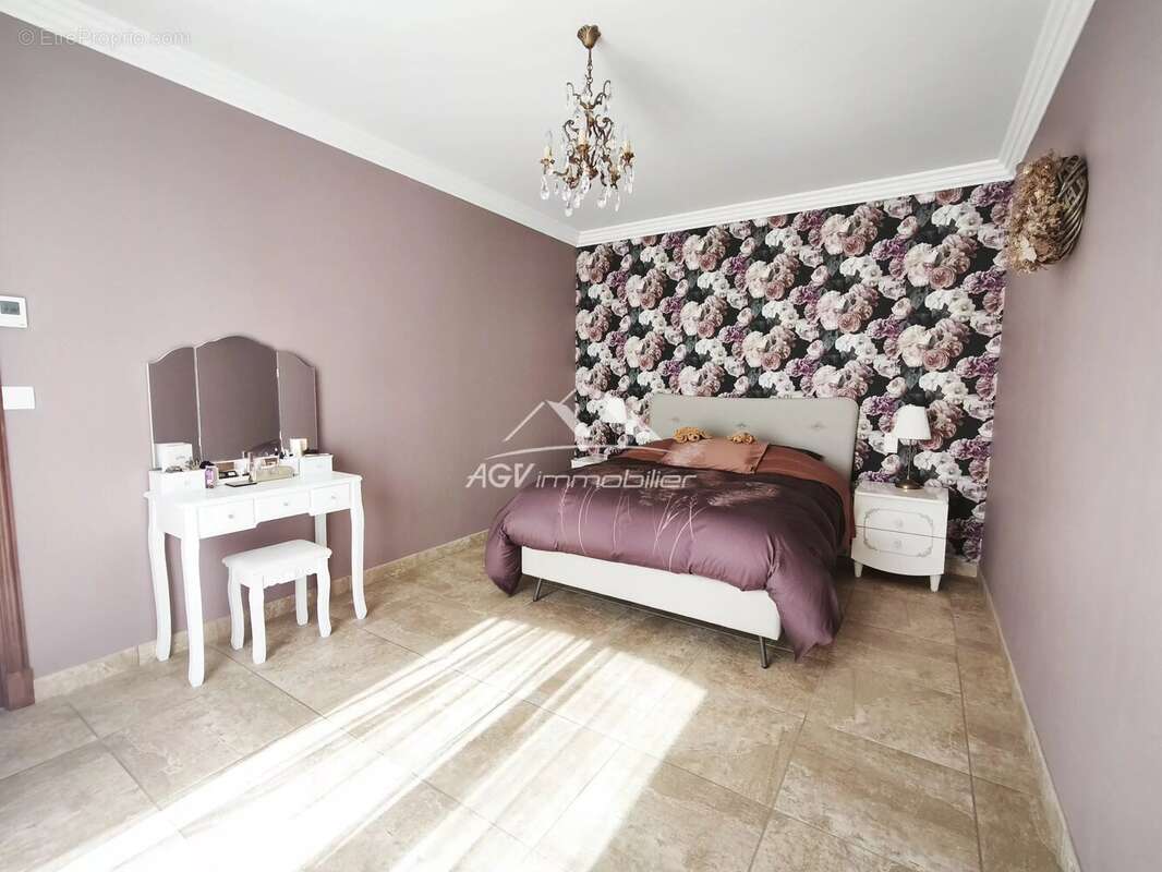 Maison à BOISSET-ET-GAUJAC