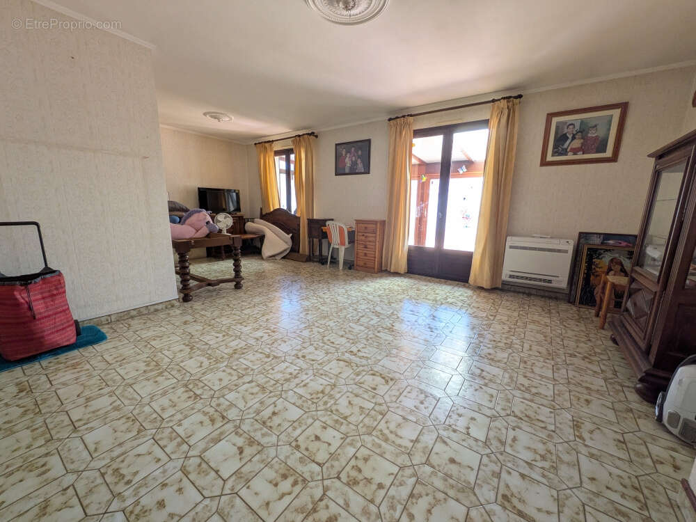maison de plain pied garage trois chambres - photo 3