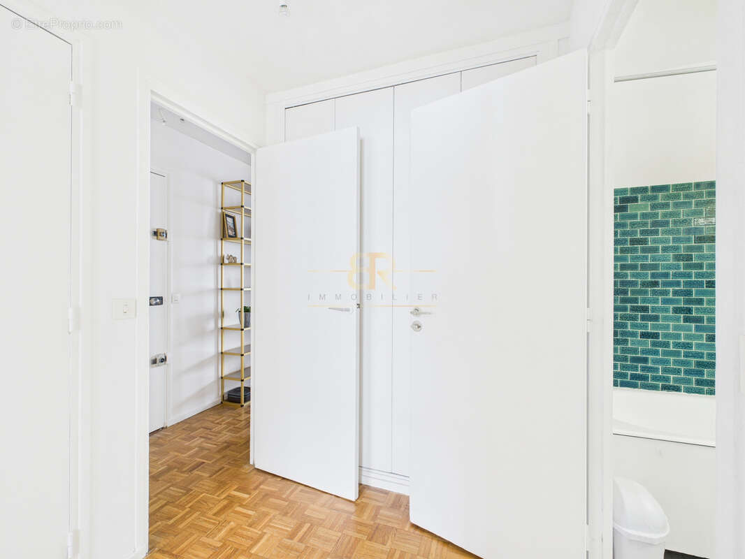 Appartement à PARIS-15E