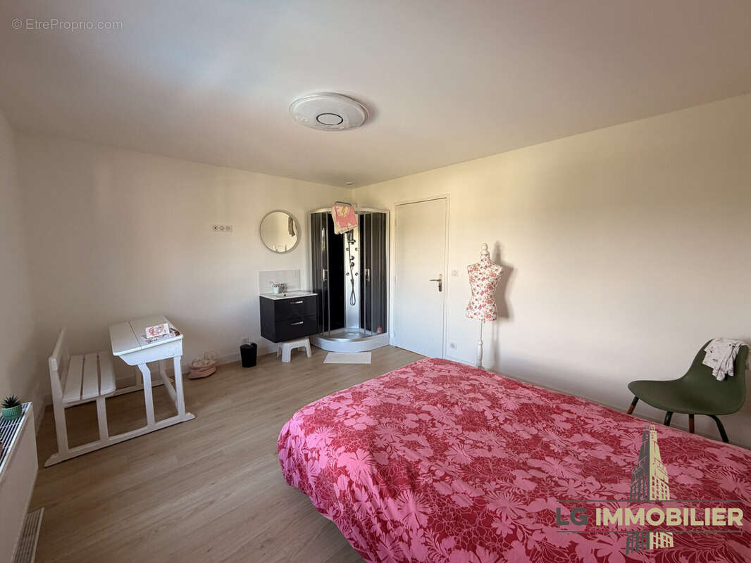 Maison 198 m² à Bougainville  - photo 6