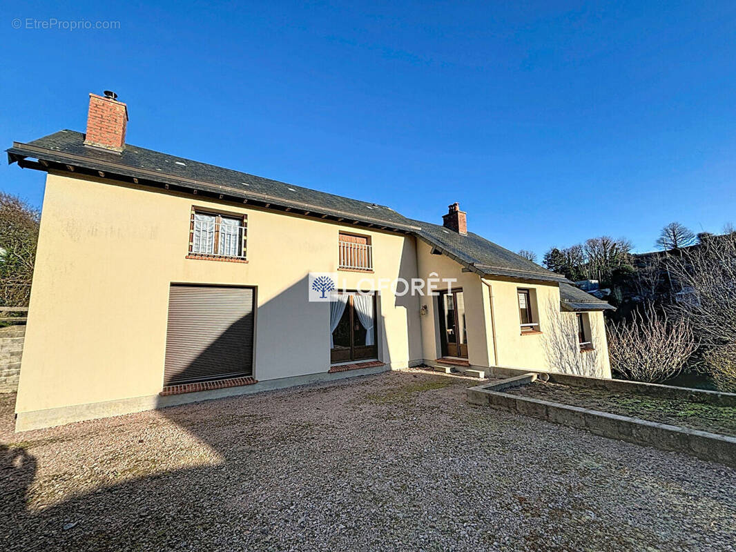 Maison à SAINT-LEONARD